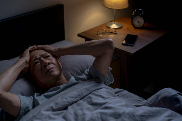 How to help the elderly sleep well without medication - Photo 2.